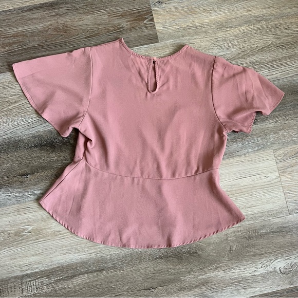 Monteau peplum style top - Picture 3 of 9